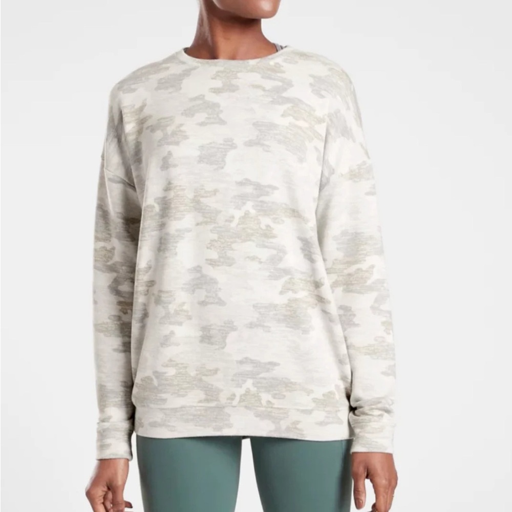 Athleta Pure Luxe Camo Sweatshirt Yoga Casual Lightweight Crewneck Cozy Small